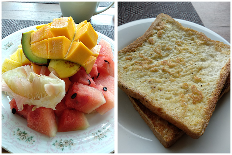 Sarapan pagi dengan setumpuk buah