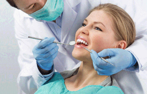 Rutin ke dokter adalah salah satu cara mengobati sakit gigi