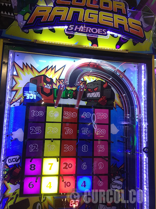 Penampakan mesin arcade Color Rangers