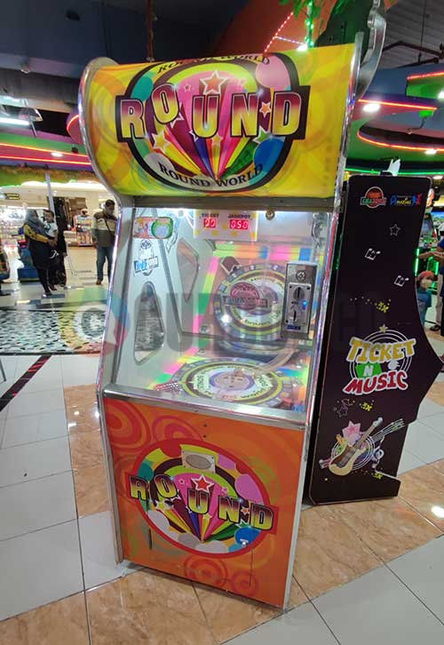 penampakan mesin arcade round world