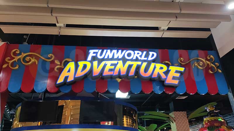 logo funworld adventure
