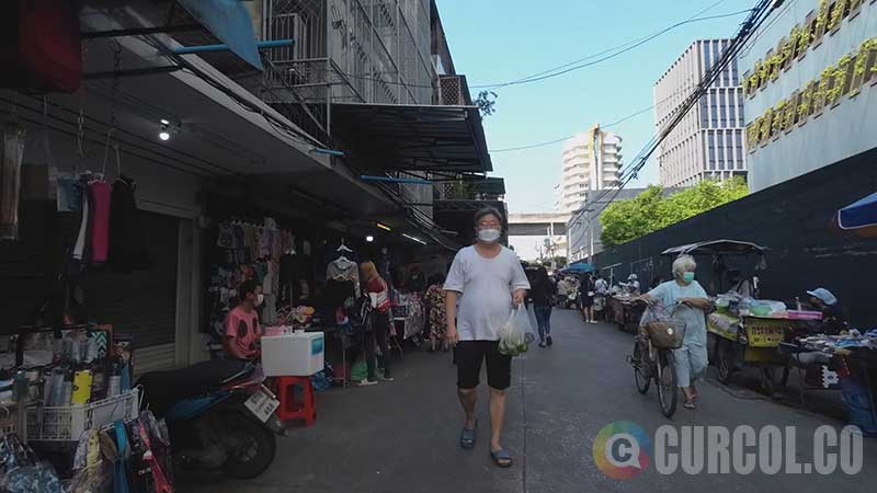 suasana bang chak market bangkok